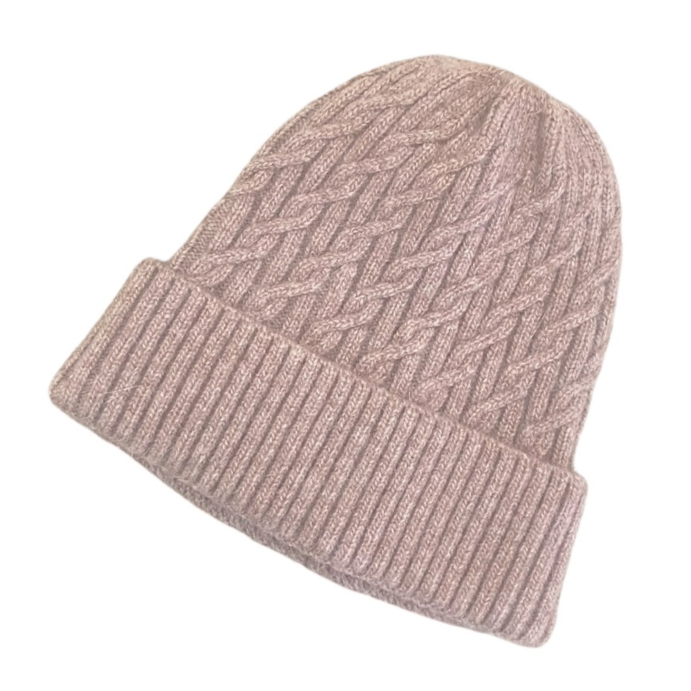 Nwot taupe super soft cable knit with ribbed edges winter hat one size